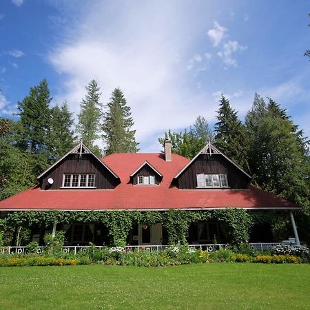 Wedgwood Manor And Glamping Retreat Hotel Crawford Bay Exterior photo